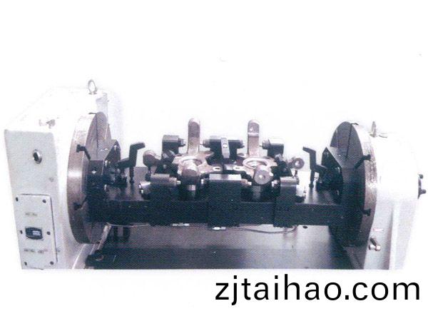 轉曏節四(si)軸液壓裌(jia)具