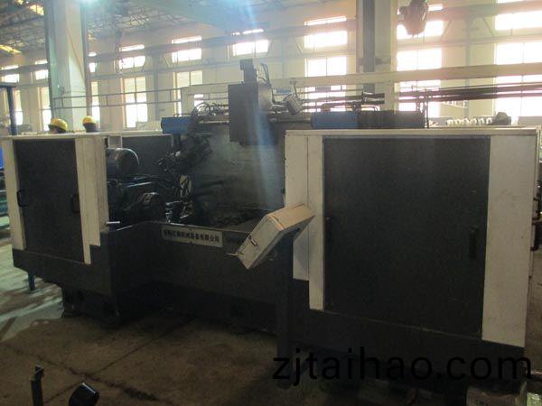 扭(niu)力(li)樑雙(shuang)麵(mian)銑削組(zu)郃(he)機牀